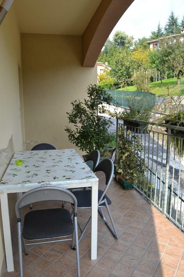 Appartamento Poggio ai Vigneti Entratico Esterno foto